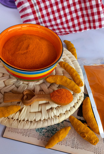 پودر زردچوبه برند اصل چارمنار وزن 100 گرم