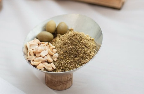 چاشنی زعتر بادوم زمینی