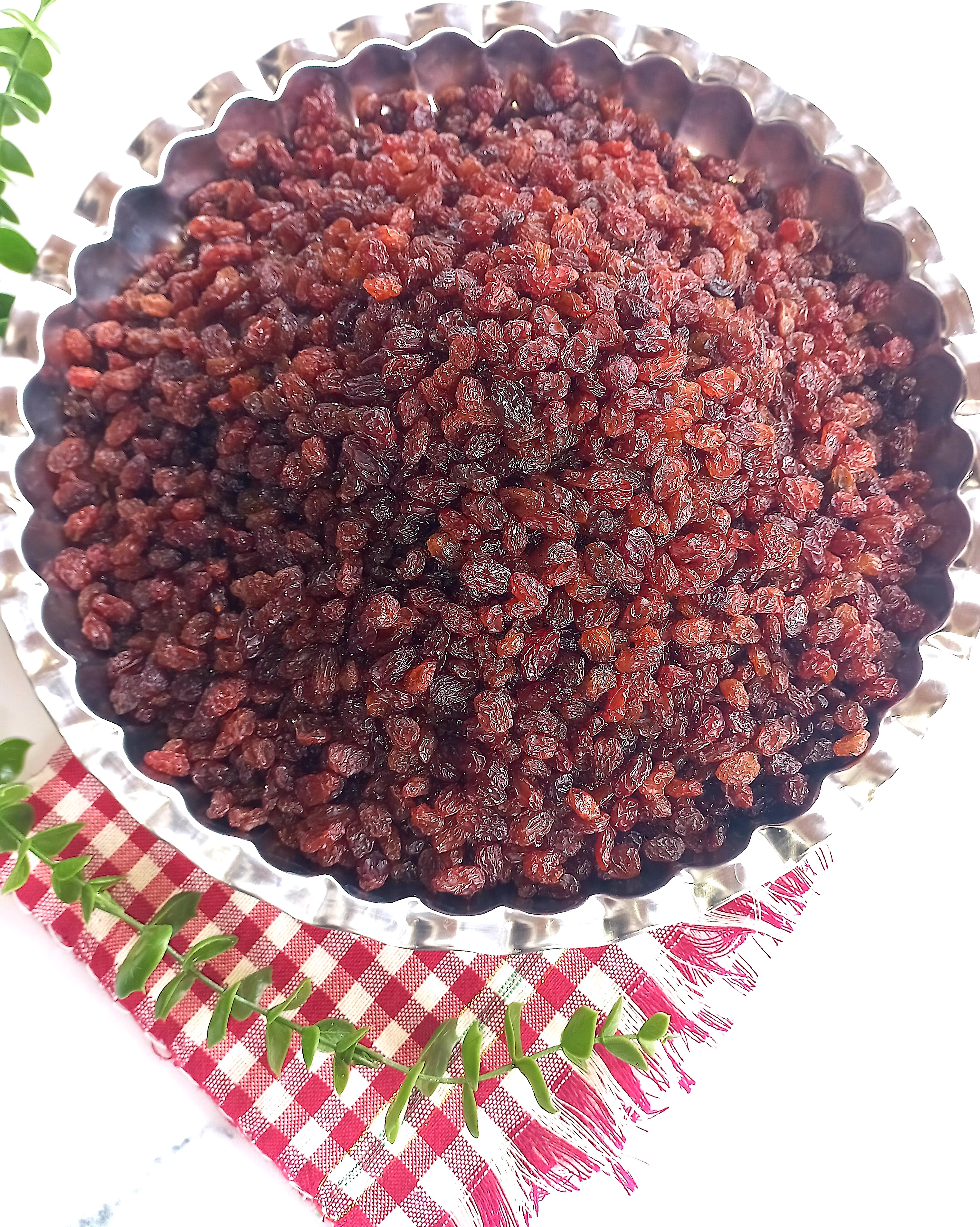 کشمش سیاه پلویی درشت وتمیز ودرجه یک