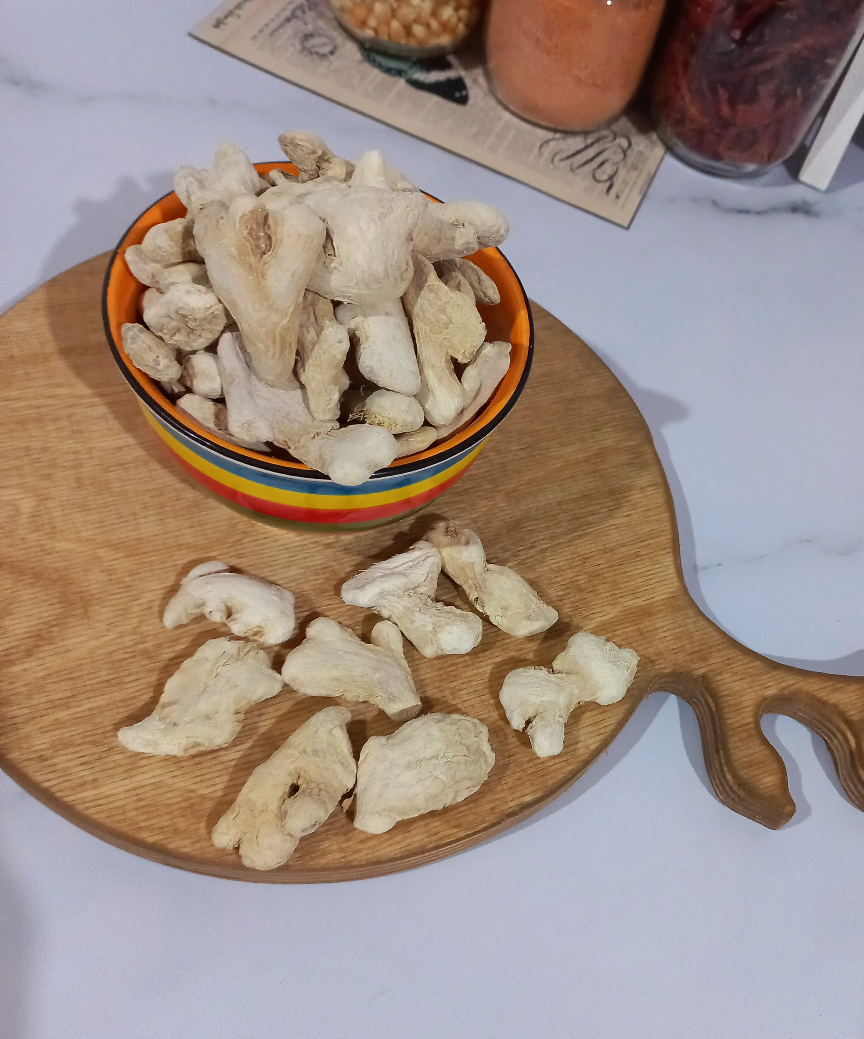 چوب زنجیبل       بسته    ۱۰۰گرم